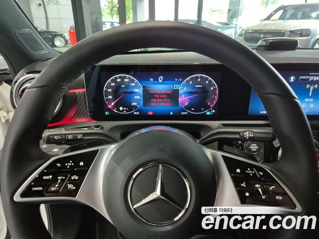 Mercedes-Benz A-Class A220 Hatchback