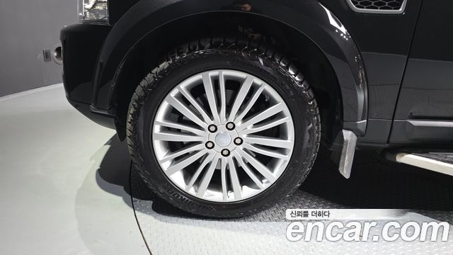 Land Rover Discovery 3.0 SDV6 SE