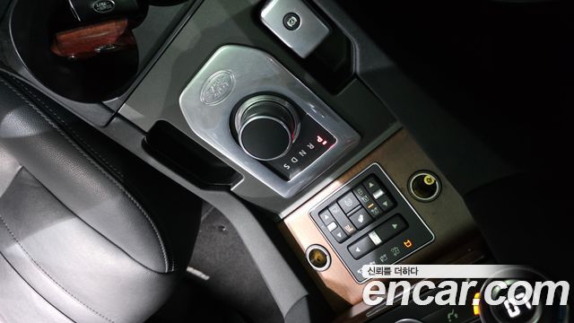 Land Rover Discovery 3.0 SDV6 SE