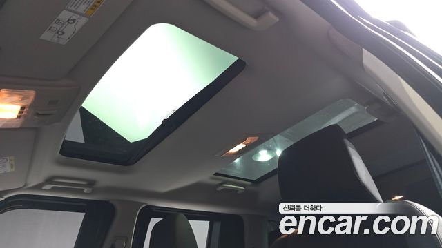 Land Rover Discovery 3.0 SDV6 SE