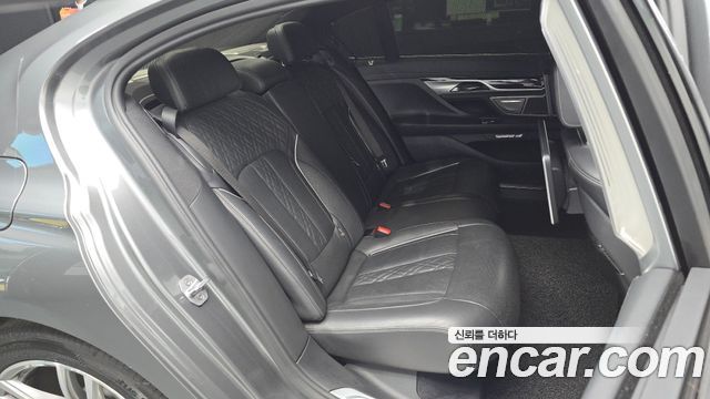 BMW 7-Series 730Ld xDrive M Sport