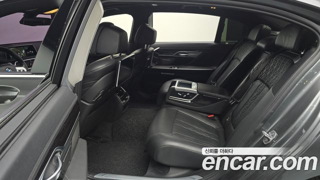 BMW 7-Series 730Ld xDrive M Sport