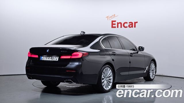 BMW 5-Series 530i Luxury