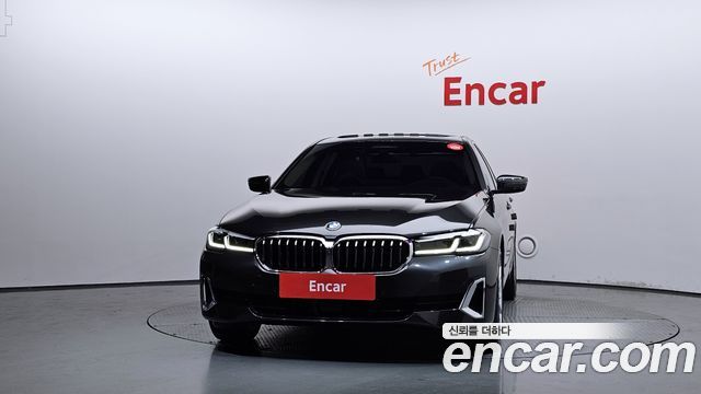 BMW 5-Series 530i Luxury