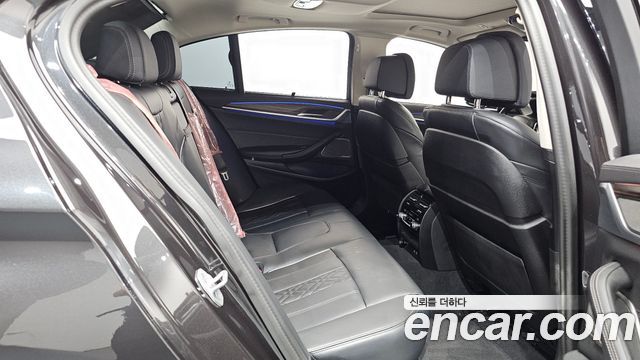 BMW 5-Series 530i Luxury