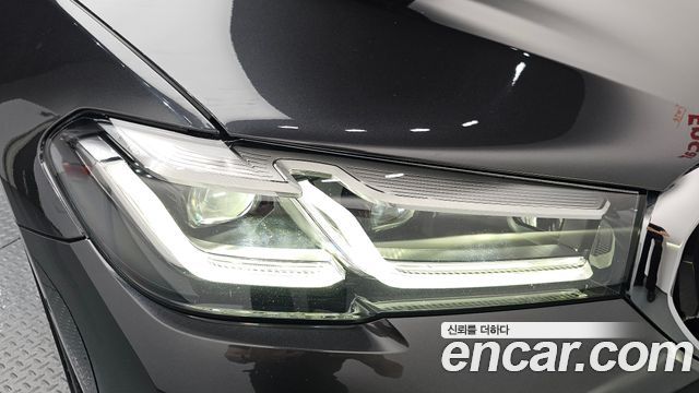 BMW 5-Series 530i Luxury