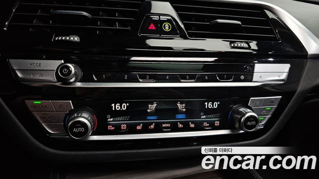 BMW 5-Series 530i Luxury