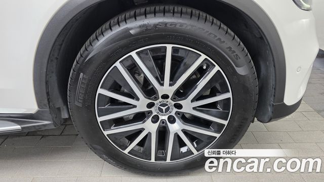 Mercedes-Benz GLC-Class GLC300 4MATIC