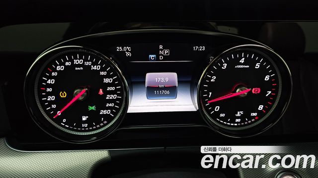 Mercedes-Benz E-Class E300 Avantgarde