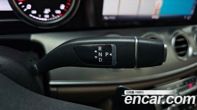 Mercedes-Benz E-Class E300 Avantgarde