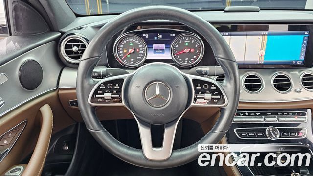 Mercedes-Benz E-Class E300 Avantgarde