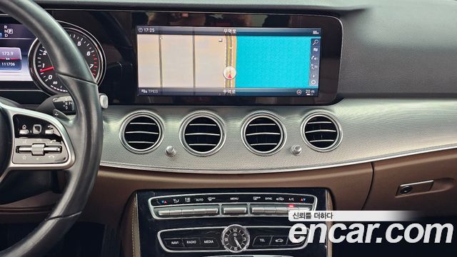 Mercedes-Benz E-Class E300 Avantgarde