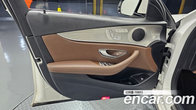Mercedes-Benz E-Class E300 Avantgarde