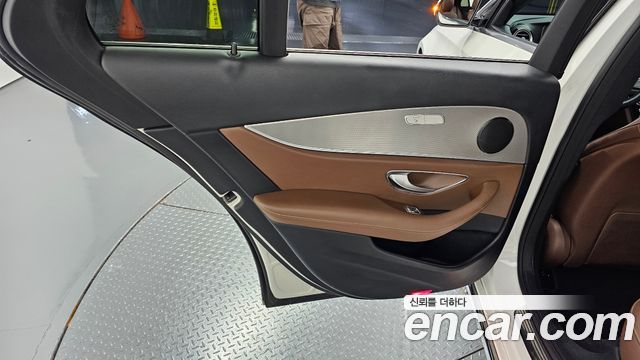 Mercedes-Benz E-Class E300 Avantgarde