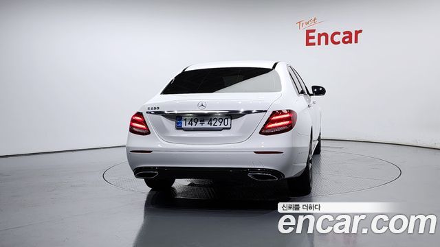 Mercedes-Benz E-Class E250 Avantgarde