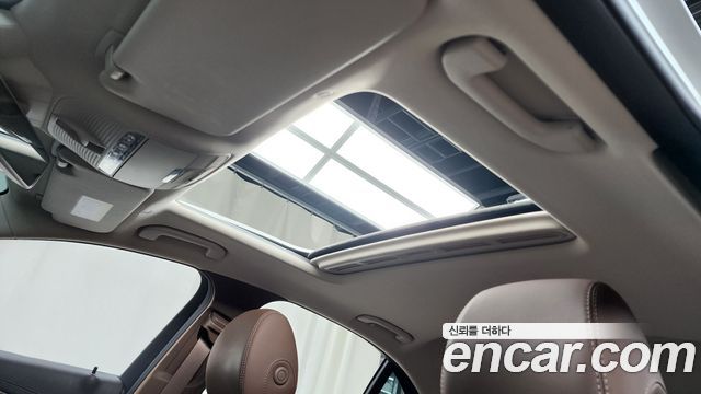 Mercedes-Benz E-Class E300e 4MATIC Exclusive