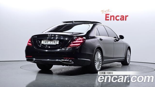 Mercedes-Benz S-Class S350L