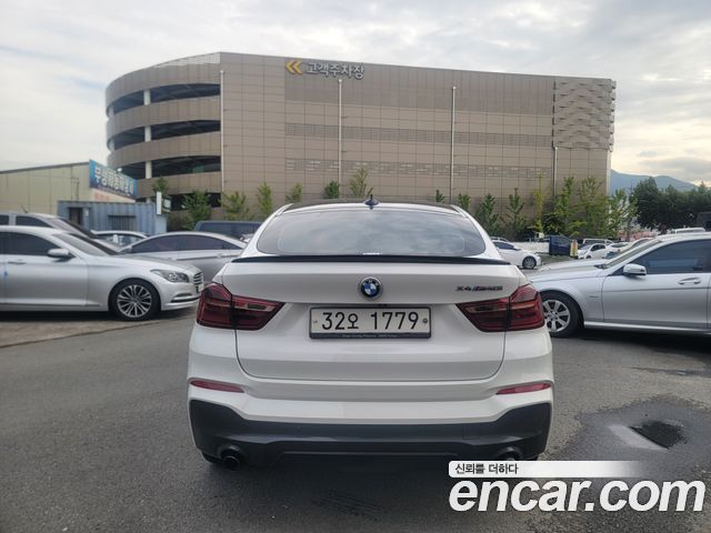 BMW X4 M40i