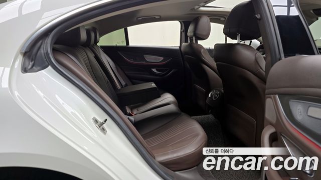 Mercedes-Benz CLS-Class CLS300d AMG Line