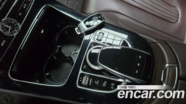 Mercedes-Benz CLS-Class CLS300d AMG Line