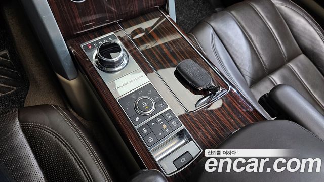 Land Rover Range Rover 4.4 SDV8 Vogue SE DIESEL
