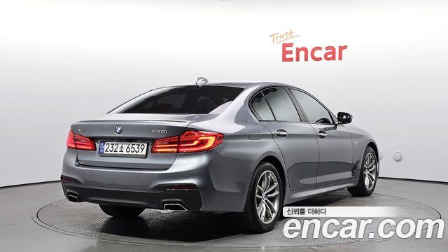 BMW 5-Series 530i xDrive M Sport Package Plus
