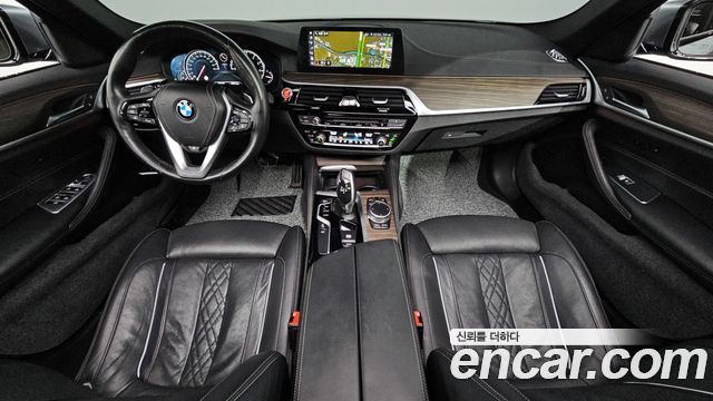 BMW 5-Series 530i xDrive M Sport Package Plus
