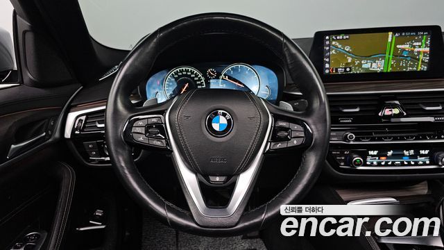 BMW 5-Series 530i xDrive M Sport Package Plus
