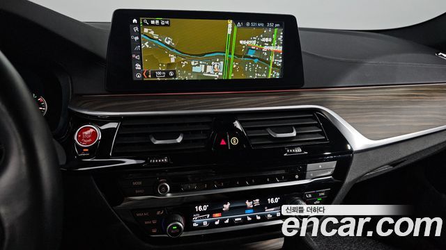 BMW 5-Series 530i xDrive M Sport Package Plus