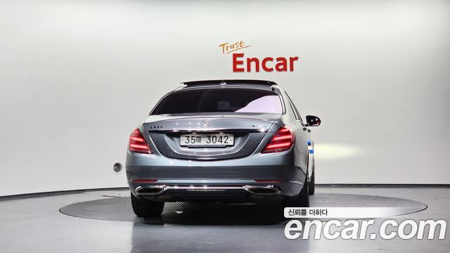 Mercedes-Benz S-Class S560L 4MATIC