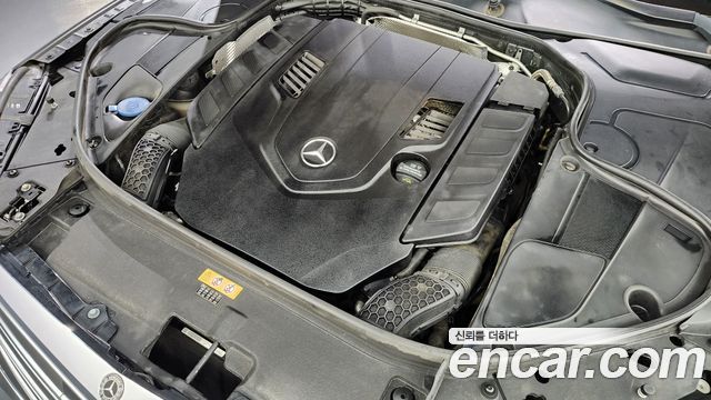 Mercedes-Benz S-Class S560L 4MATIC