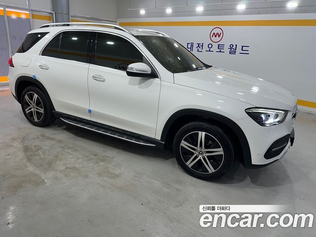 Mercedes-Benz GLE-Class GLE300d 4MATIC