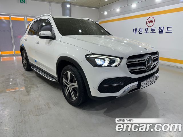 Mercedes-Benz GLE-Class GLE300d 4MATIC