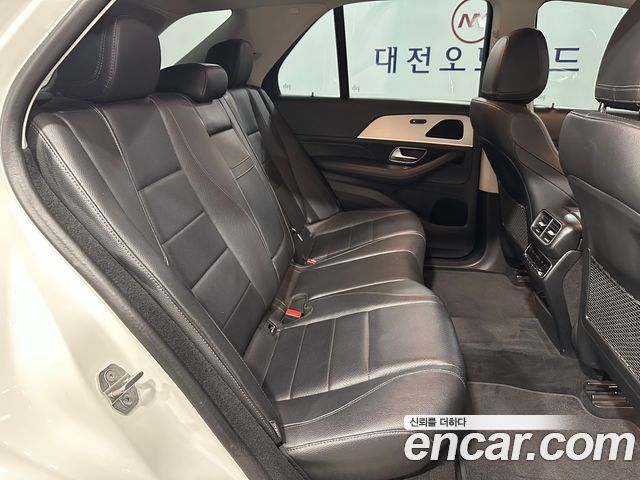 Mercedes-Benz GLE-Class GLE300d 4MATIC