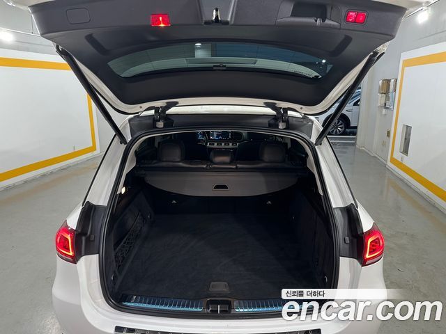Mercedes-Benz GLE-Class GLE300d 4MATIC