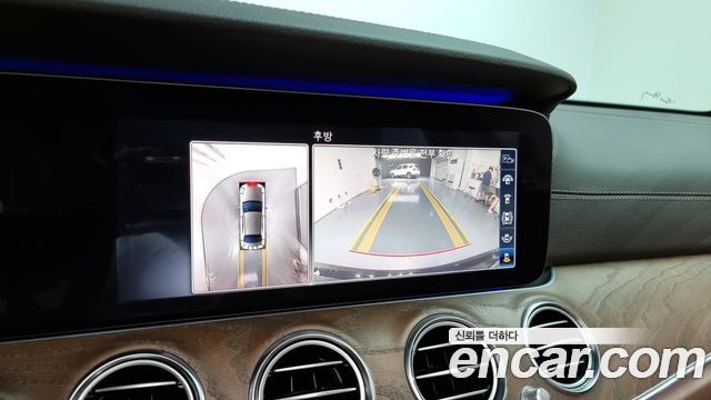 Mercedes-Benz E-Class E300 4MATIC Exclusive