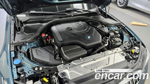 BMW 3-Series 320i Luxury