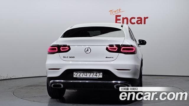 Mercedes-Benz GLC-Class GCL300 4MATIC Coupe