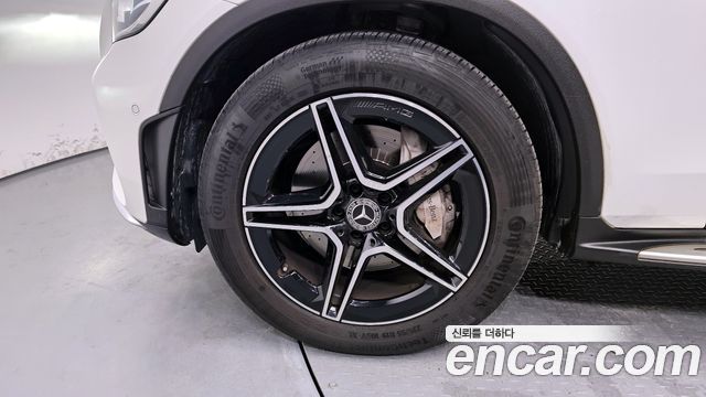 Mercedes-Benz GLC-Class GCL300 4MATIC Coupe