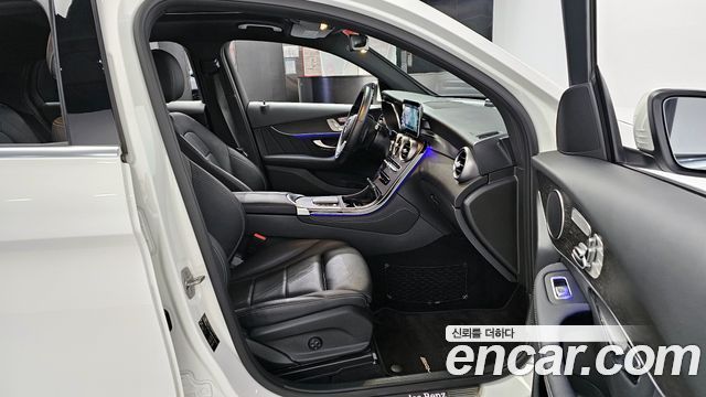 Mercedes-Benz GLC-Class GCL300 4MATIC Coupe