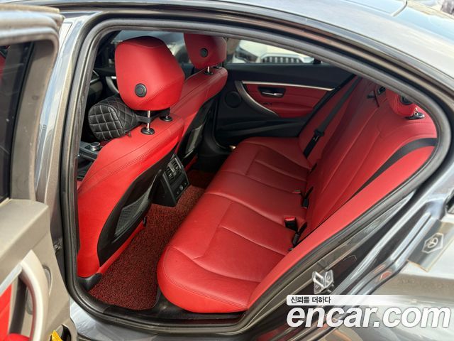 BMW 3Series (F30) 330i M Sport Shadow