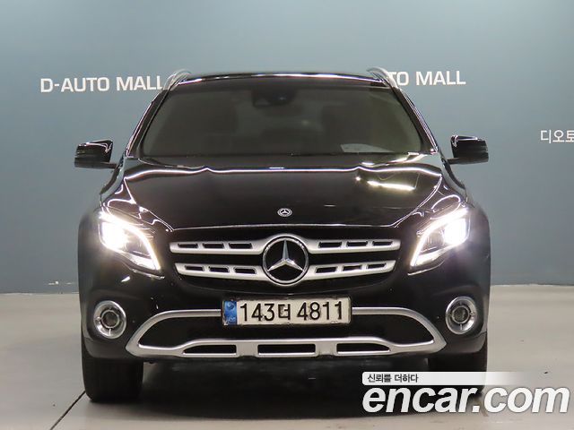 Mercedes-Benz GLA-Class GLA220 Premium