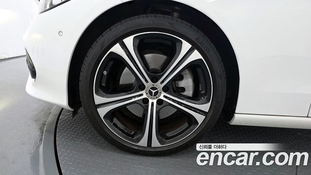 Mercedes-Benz C-Class C300 4MATIC Avantgarde