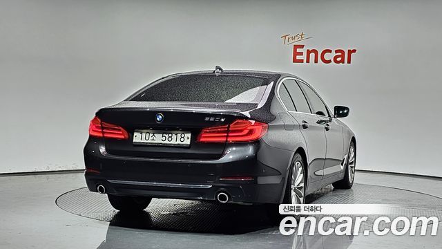 BMW 5-Series 520d Luxury Plus