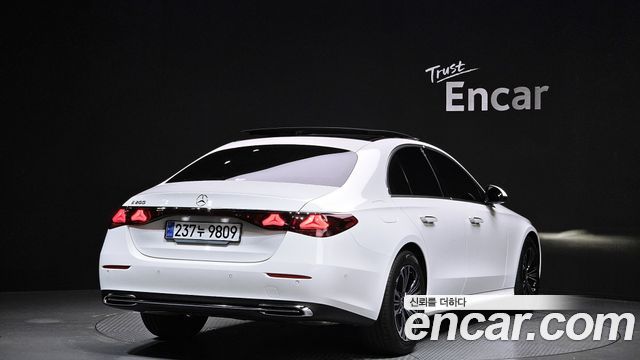 Mercedes-Benz E-Class E200 Avantgarde