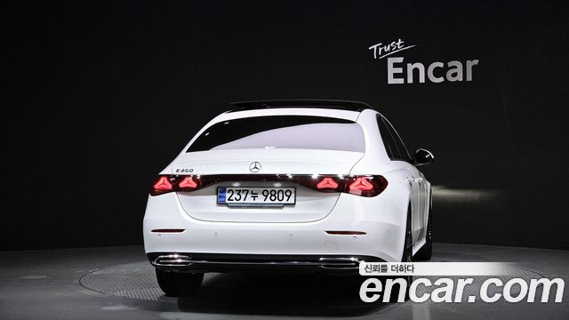 Mercedes-Benz E-Class E200 Avantgarde