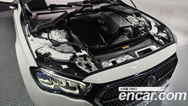Mercedes-Benz E-Class E200 Avantgarde