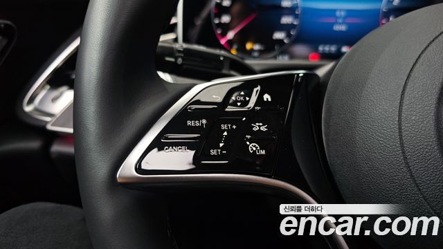 Mercedes-Benz E-Class E200 Avantgarde