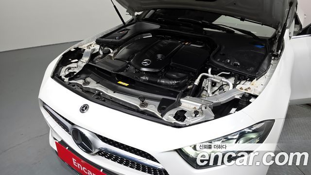 Mercedes-Benz CLS-Class CLS300d AMG Line