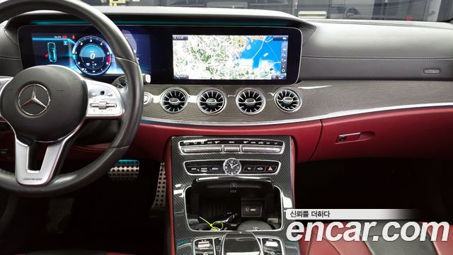 Mercedes-Benz CLS-Class CLS300d AMG Line